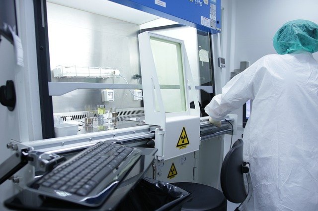 Proizvajalci laboratorijske opreme svoje produkte načrtujejo tako, da laborantom kar najbolj olajšajo delo. 